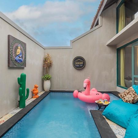 The Reward Villas Kerobokan Seminyak  Exterior photo